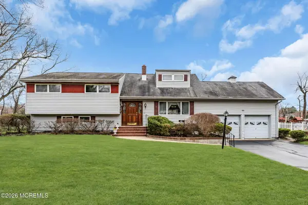 42 Riveredge Road, Tinton Falls, NJ 07724