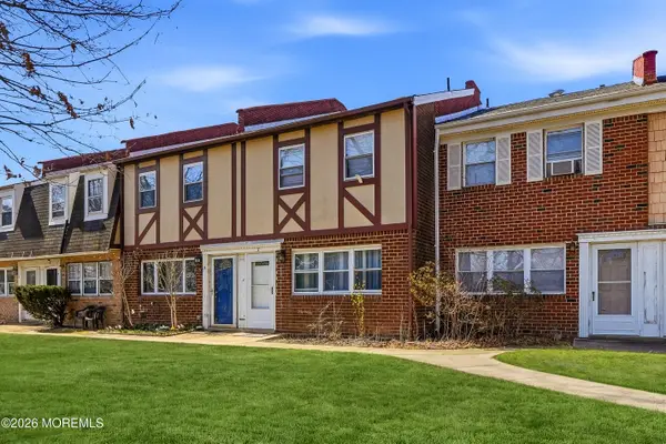 7 Briar Mills Drive, Brick, NJ 08724