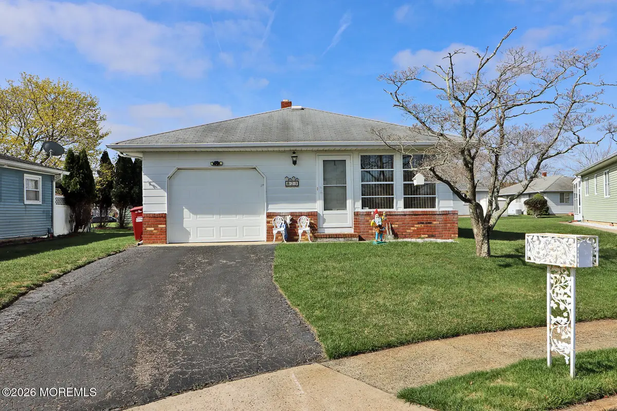 23 Capri Court, Toms River, NJ 08757 - #1