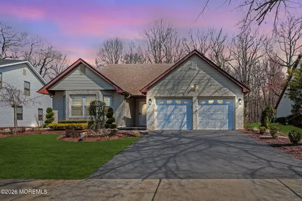 108 Murray Hill Terrace, Marlboro, NJ 07746