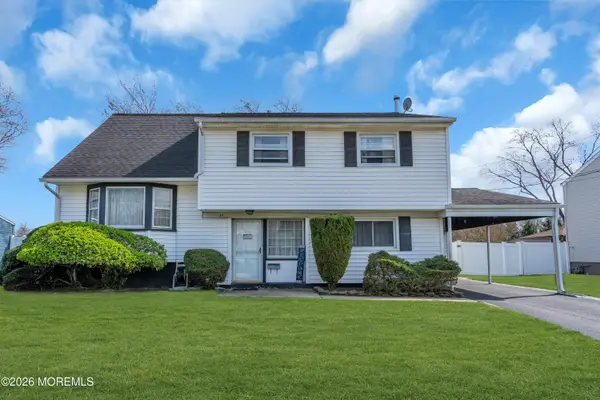 25 Gerald Terrace, Hazlet, NJ 07730