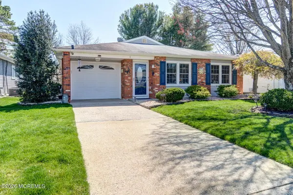 4 Eric Court, Brick, NJ 08723