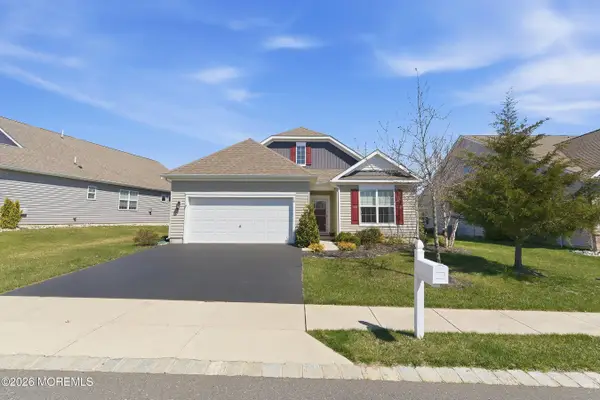 16 Raccoon Lane, Barnegat, NJ 08005