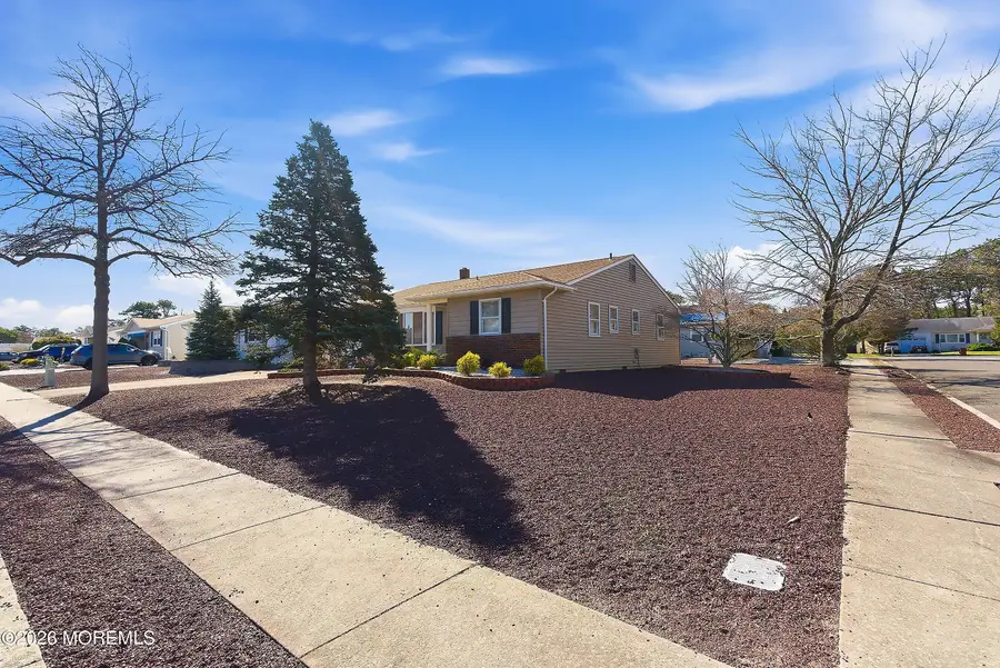 13 Thornton Road, Toms River, NJ 08757 - #3