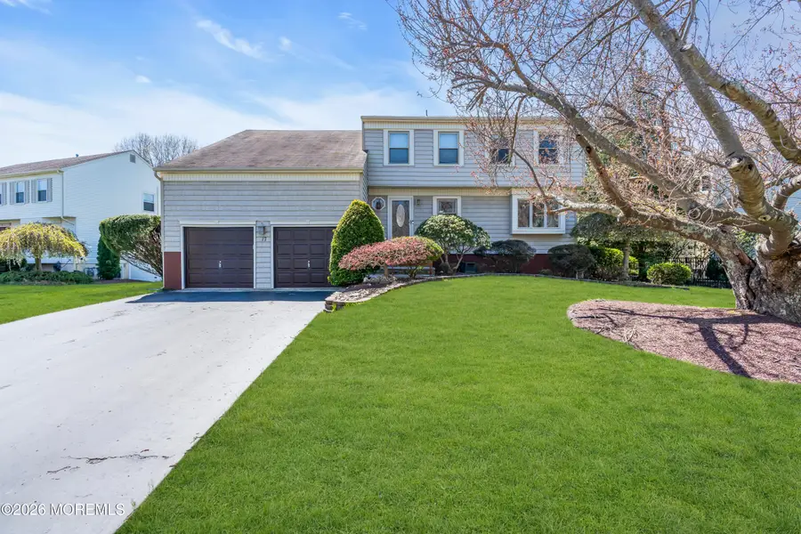 17 Devon Drive, Manalapan, NJ 07726 - #3