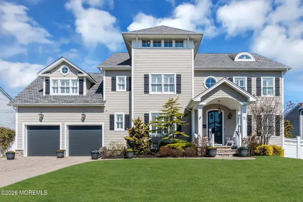 5 Riverdale Avenue, Monmouth Beach, NJ 07750