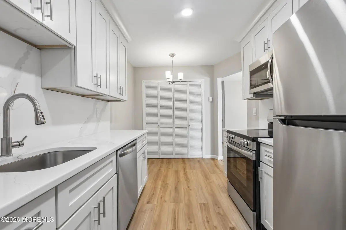 18 Pine Cluster Circle #H, Manalapan, NJ 07726 - #1