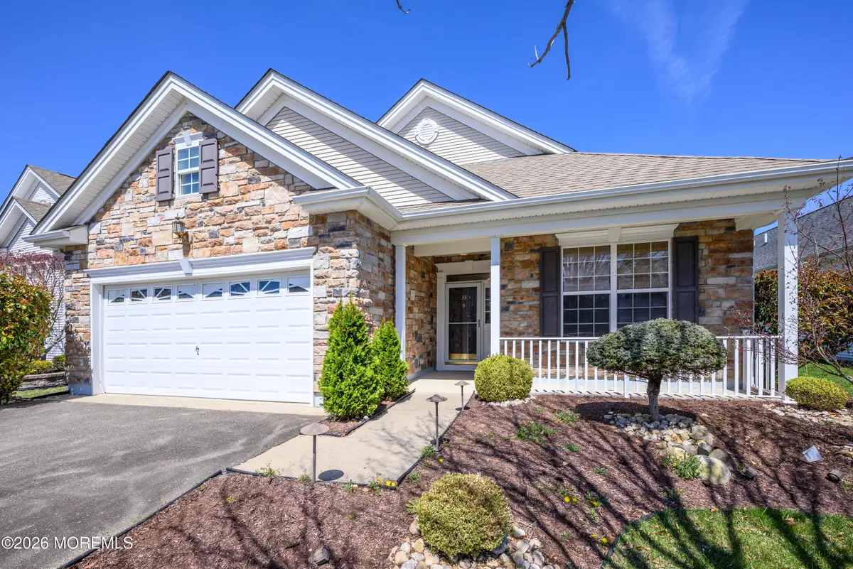 33 Cromwell Lane, Jackson, NJ 08527 - #1