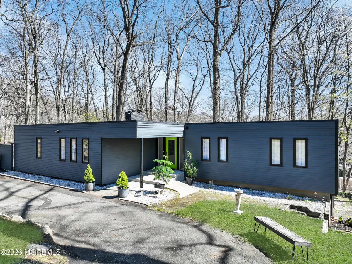 19 Parkway Place, Holmdel, NJ 07733 - #1