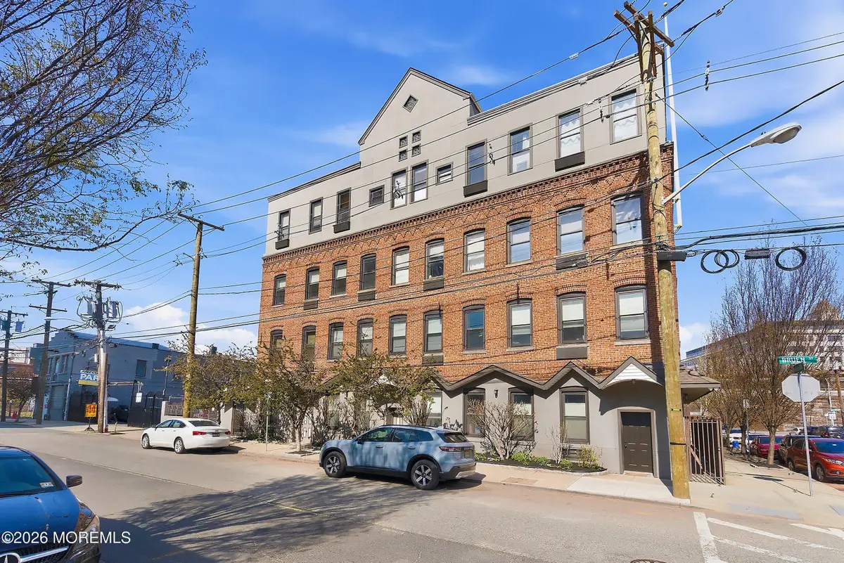 39-45 Bruen Street #4, Newark, NJ 07105 - #1