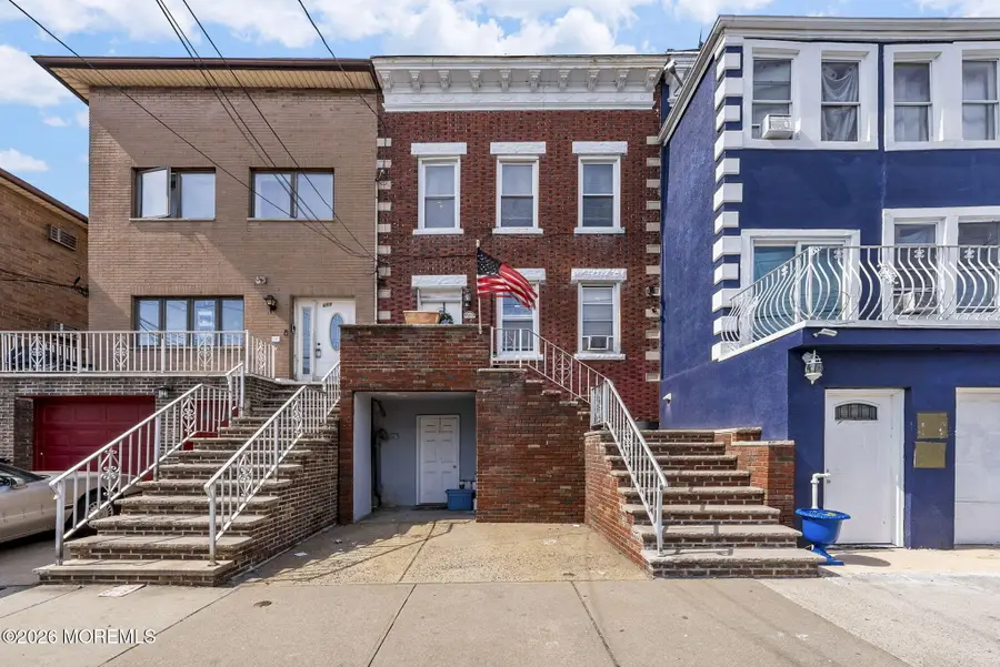 659 Kennedy Boulevard, Bayonne, NJ 07002 - #2