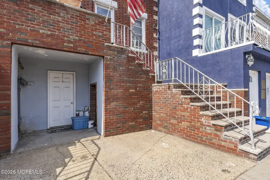 659 Kennedy Boulevard, Bayonne, NJ 07002 - #3