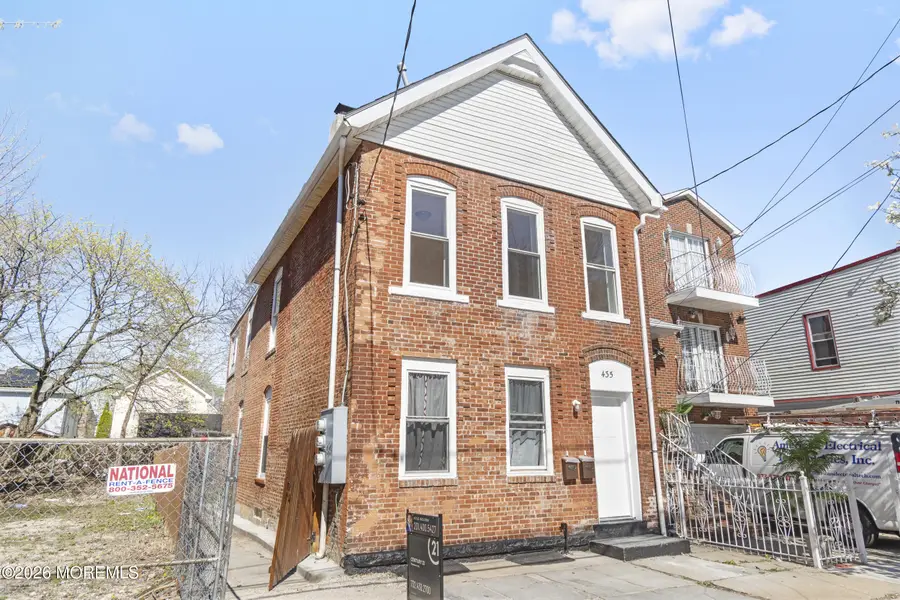 435 17th Street, Newark, NJ 07103 - #2