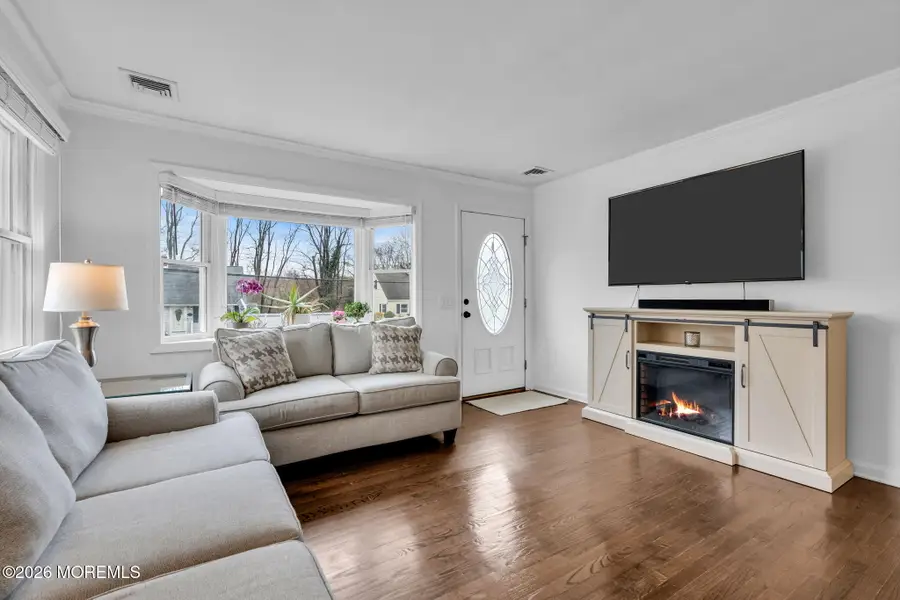 5 Willow Drive, Neptune, NJ 07753 - #3