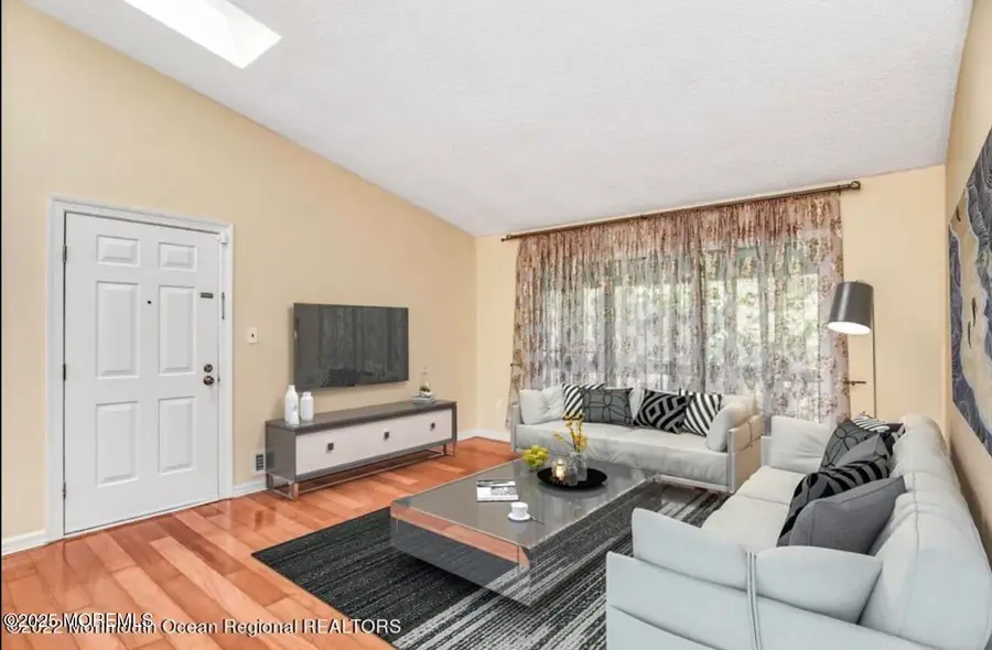 71 Crabapple Lane #266, Franklin Park, NJ 08823 - #3