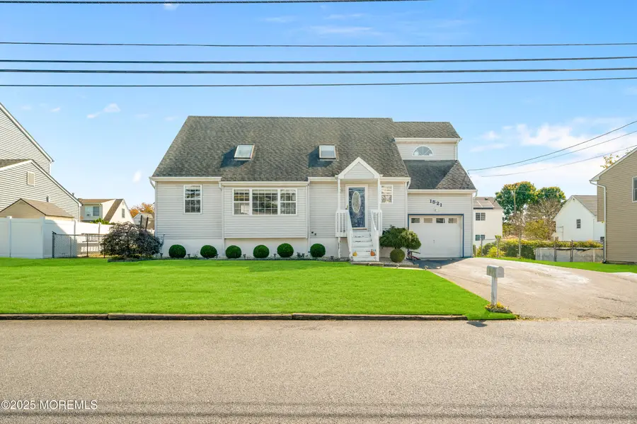 1521 Neptune Avenue, Beachwood, NJ 08722 - #2