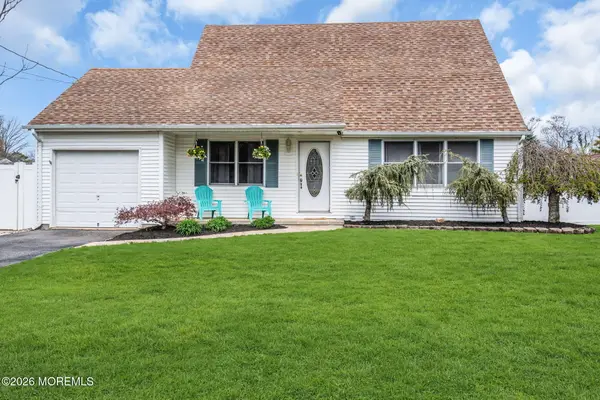 305 Hudson Drive, Brick, NJ 08723