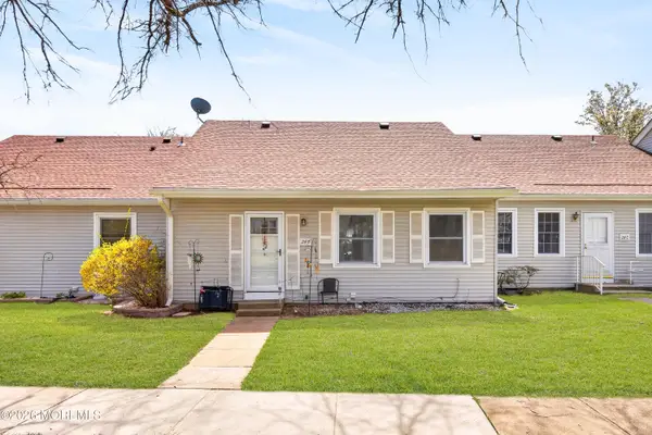 24 Calle De Elvira #B, Freehold, NJ 07728