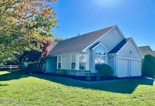 2430 Woodbine Lane, Toms River, NJ 08755