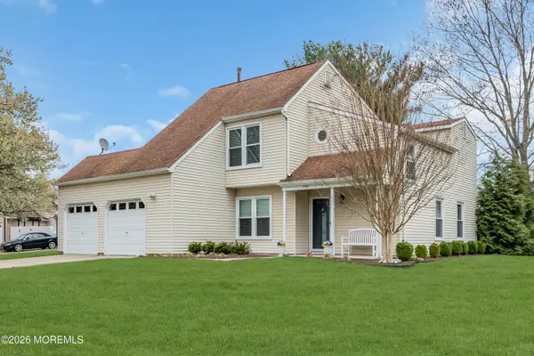 2 Boston Court, Howell, NJ 07731