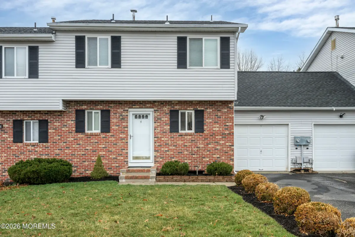 4 Osprey Court, Howell, NJ 07731 - #1