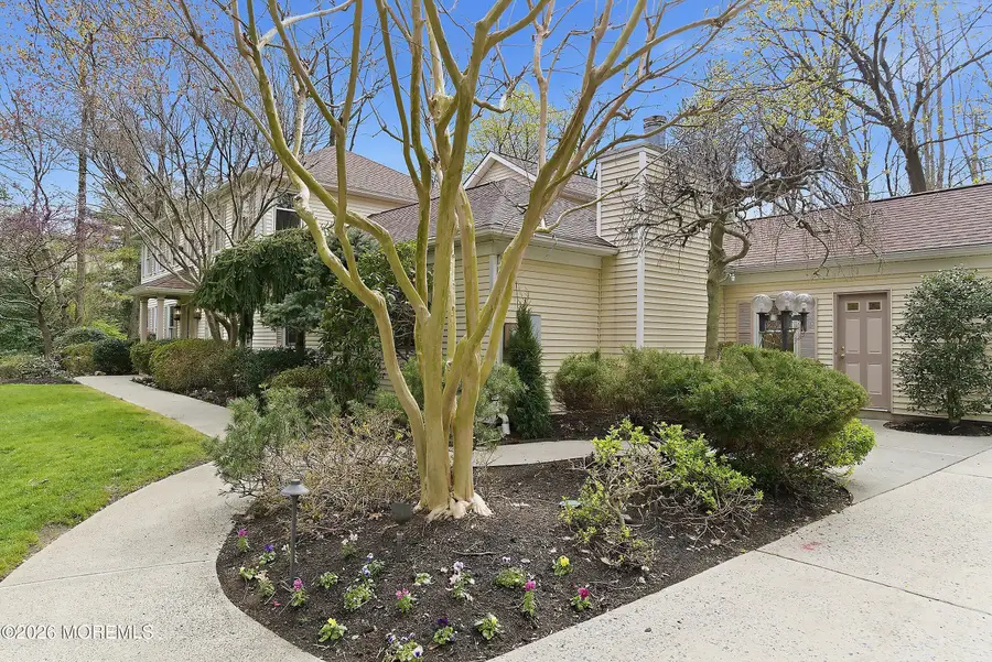 8 Roebling Court, Leonardo, NJ 07737 - #3