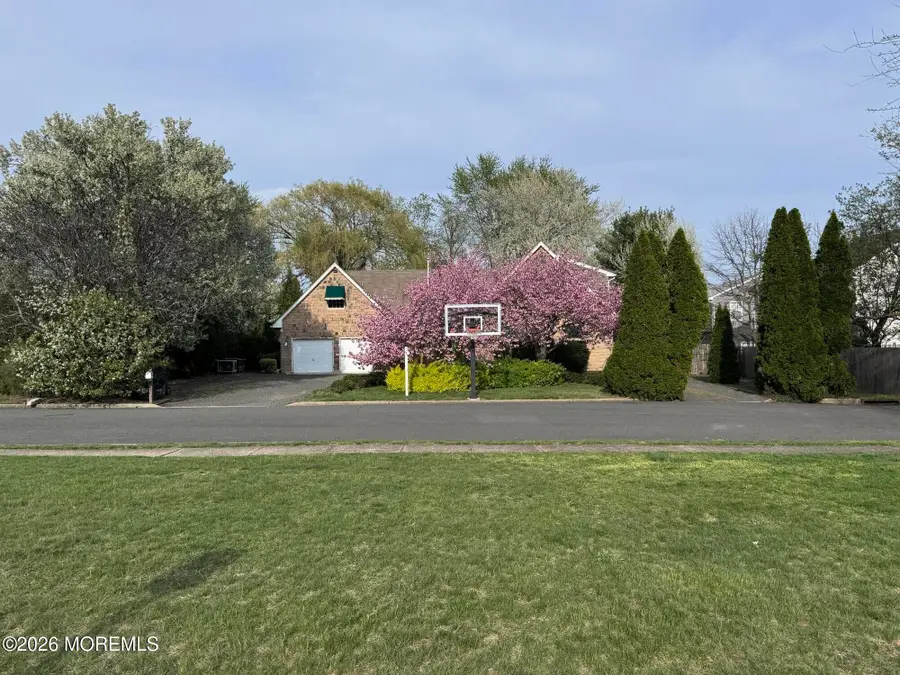 812 Mistletoe Avenue, Point Pleasant, NJ 08742 - #2