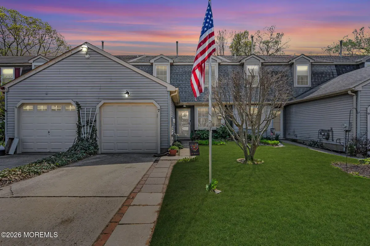 7 River Bank Drive, Roebling, NJ 08554 - #1