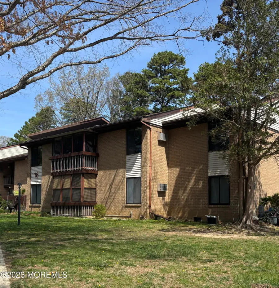 18 Pine Cluster Circle #D, Manalapan, NJ 07726 - #2