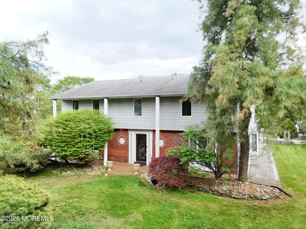 1 Flintlock Road, Freehold, NJ 07728