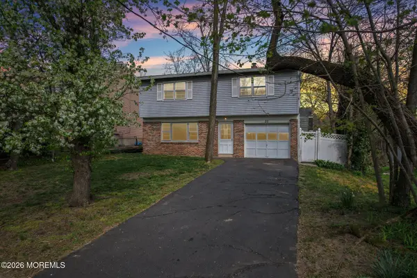 22 Meadowbrook Avenue, Atlantic Highlands, NJ 07716