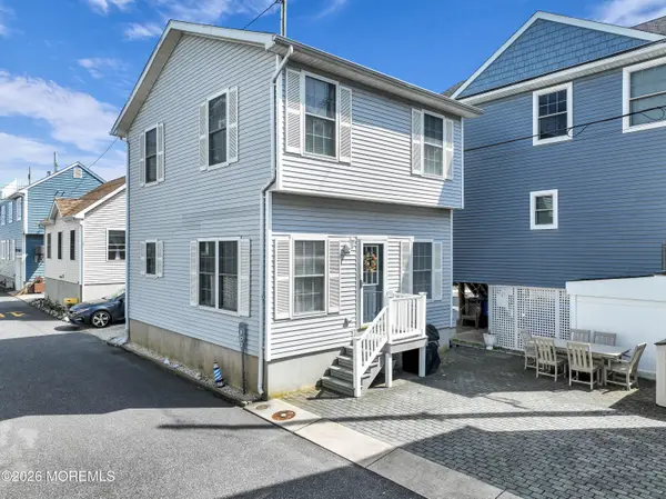 107 Beach Way, Lavallette, NJ 08735