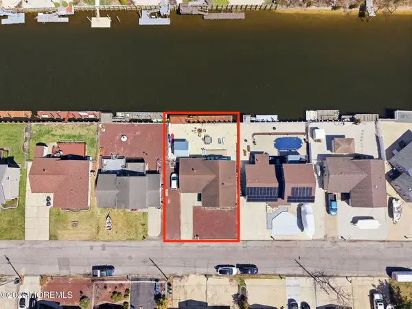 21 Boston Drive, Little Egg Harbor, NJ 08087