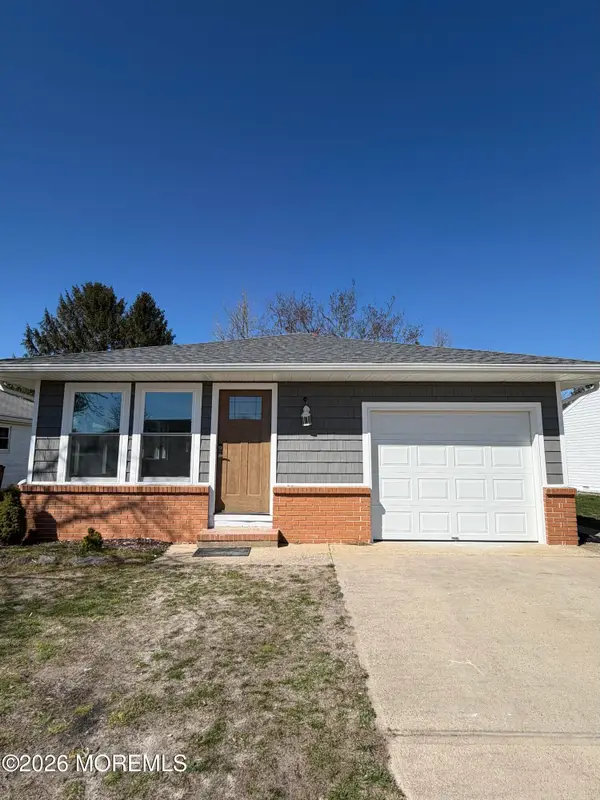 114 Barbuda Street, Toms River, NJ 08757