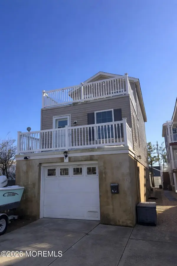 221 12th Avenue, Seaside Park, NJ 08752