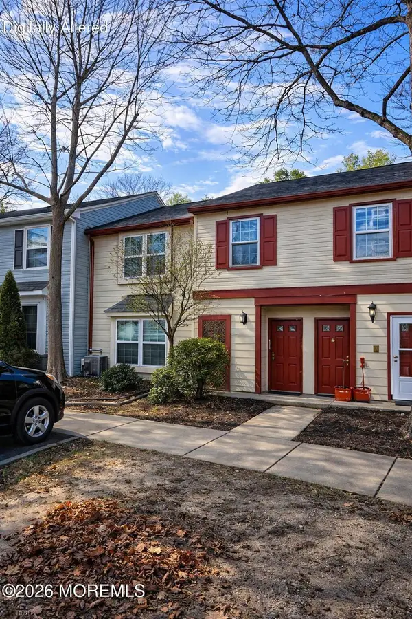 161 Bristol Court, Lakewood, NJ 08701