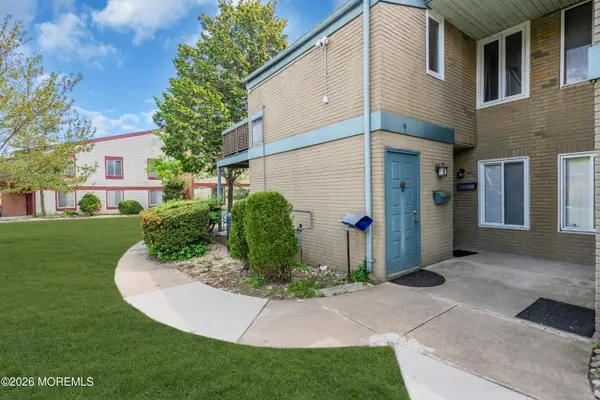 16 Northrup Drive #221, Brick, NJ 08724