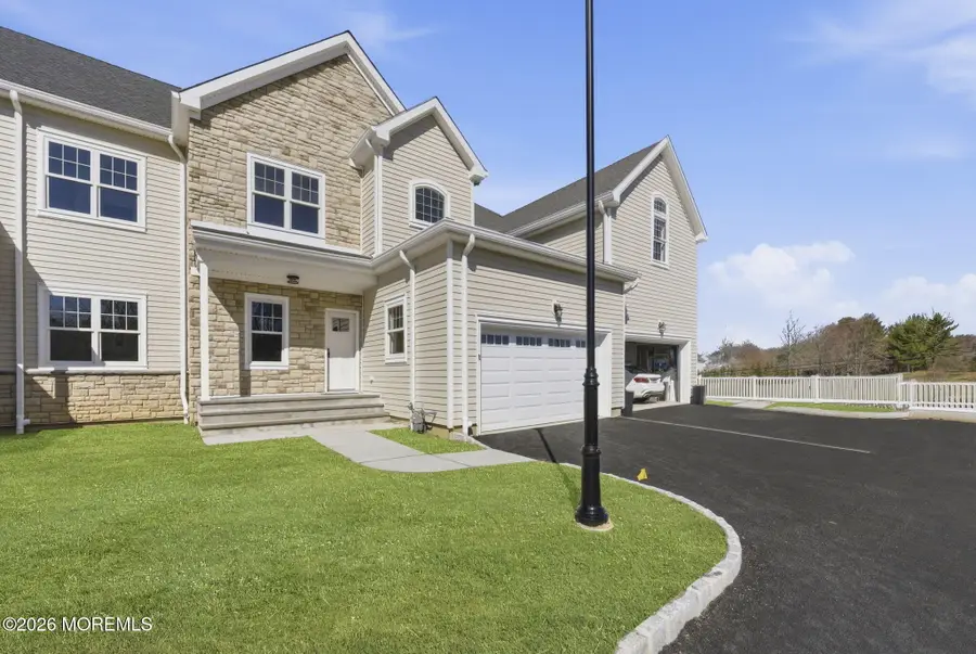 12 Remington Court #1000, Farmingdale, NJ 07727 - #2