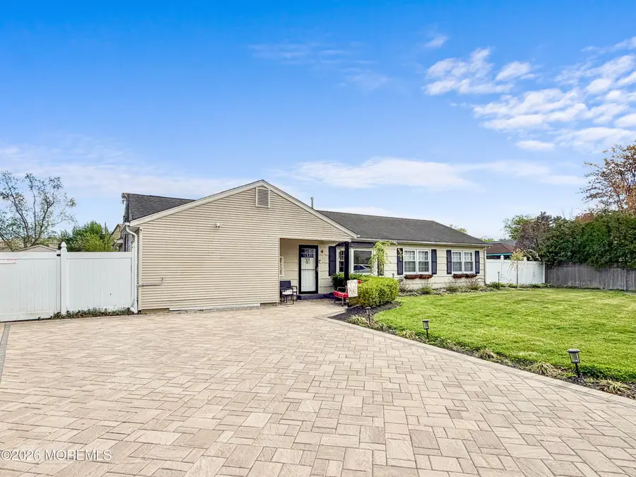 4 Douglas Drive, Neptune, NJ 07753 - #3