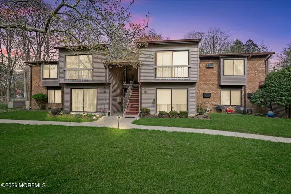 18 Lexington Court, Red Bank, NJ 07701