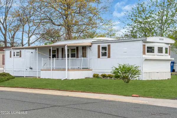 845 Anvil Way, Toms River, NJ 08755