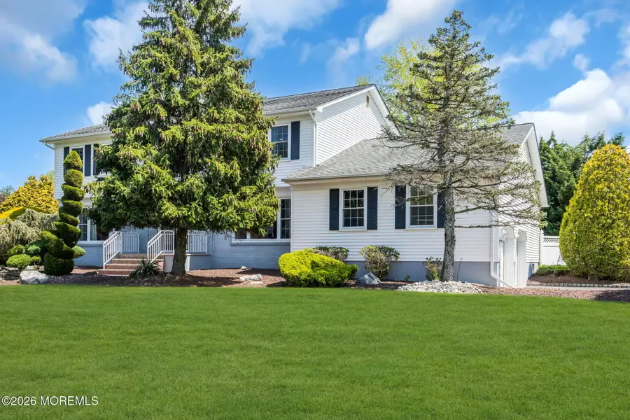 8 Glendale Drive, Manalapan, NJ 07726 - #3