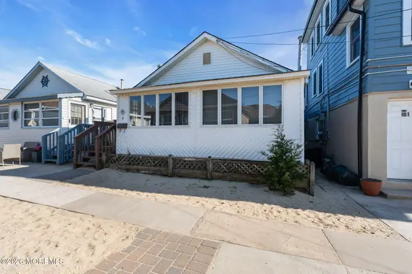 4 Brunswick Place, Point Pleasant Beach, NJ 08742