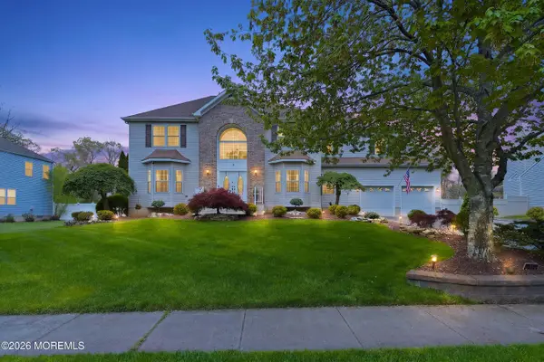 8 Arboretum Drive, Jackson, NJ 08527