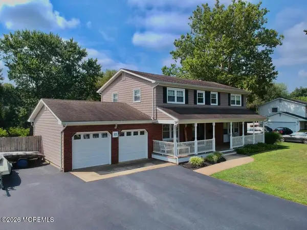 32 Sabina Terrace, Freehold, NJ 07728