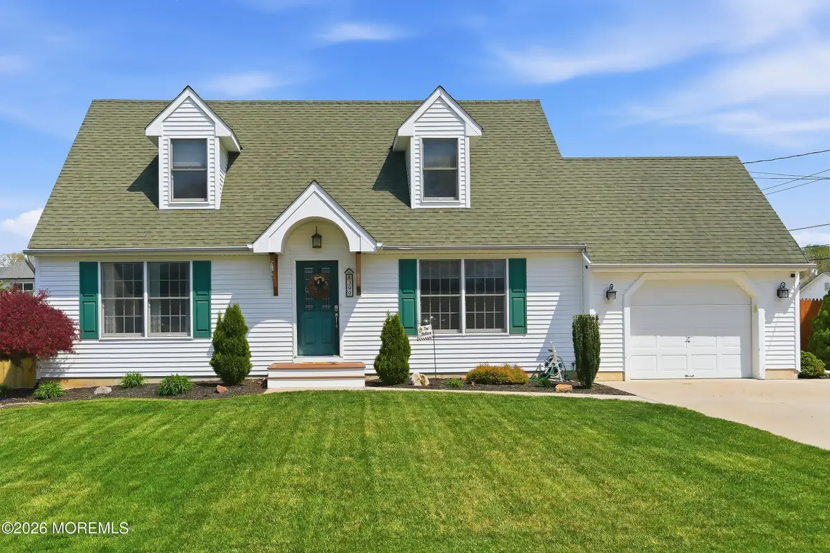 399 Trenton Avenue, Bayville, NJ 08721 - #1