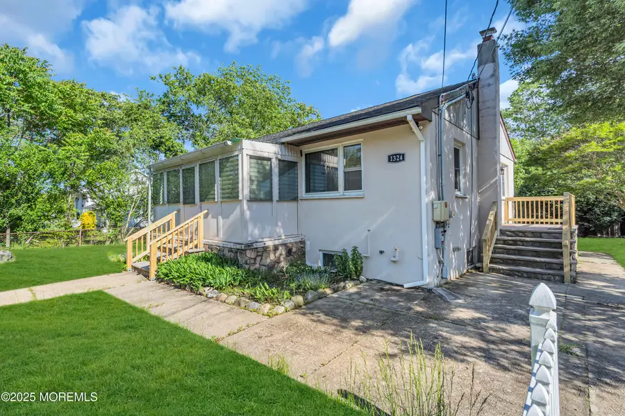 1324 Sixth Avenue, Toms River, NJ 08757 - #3
