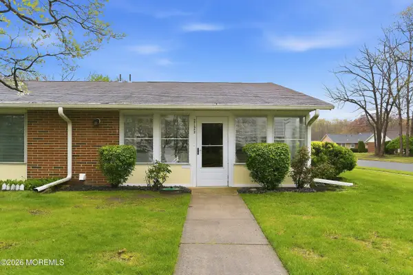 212D Huntington Drive #D, Lakewood, NJ 08701