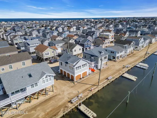 121 Pelican Way, Lavallette, NJ 08735