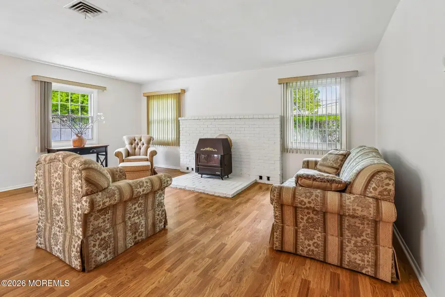 6 Wister Place, Matawan, NJ 07747 - #3